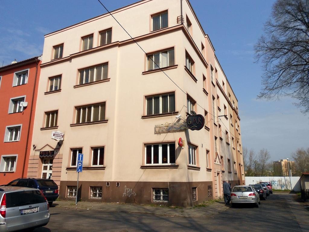 Penzion Paradise Ostrava Ngoại thất bức ảnh